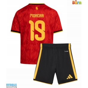 Billiga Belgien Diego Moreira #19 Hemmatröja Barn VM 2026 Kortärmad (+ Korta byxor)